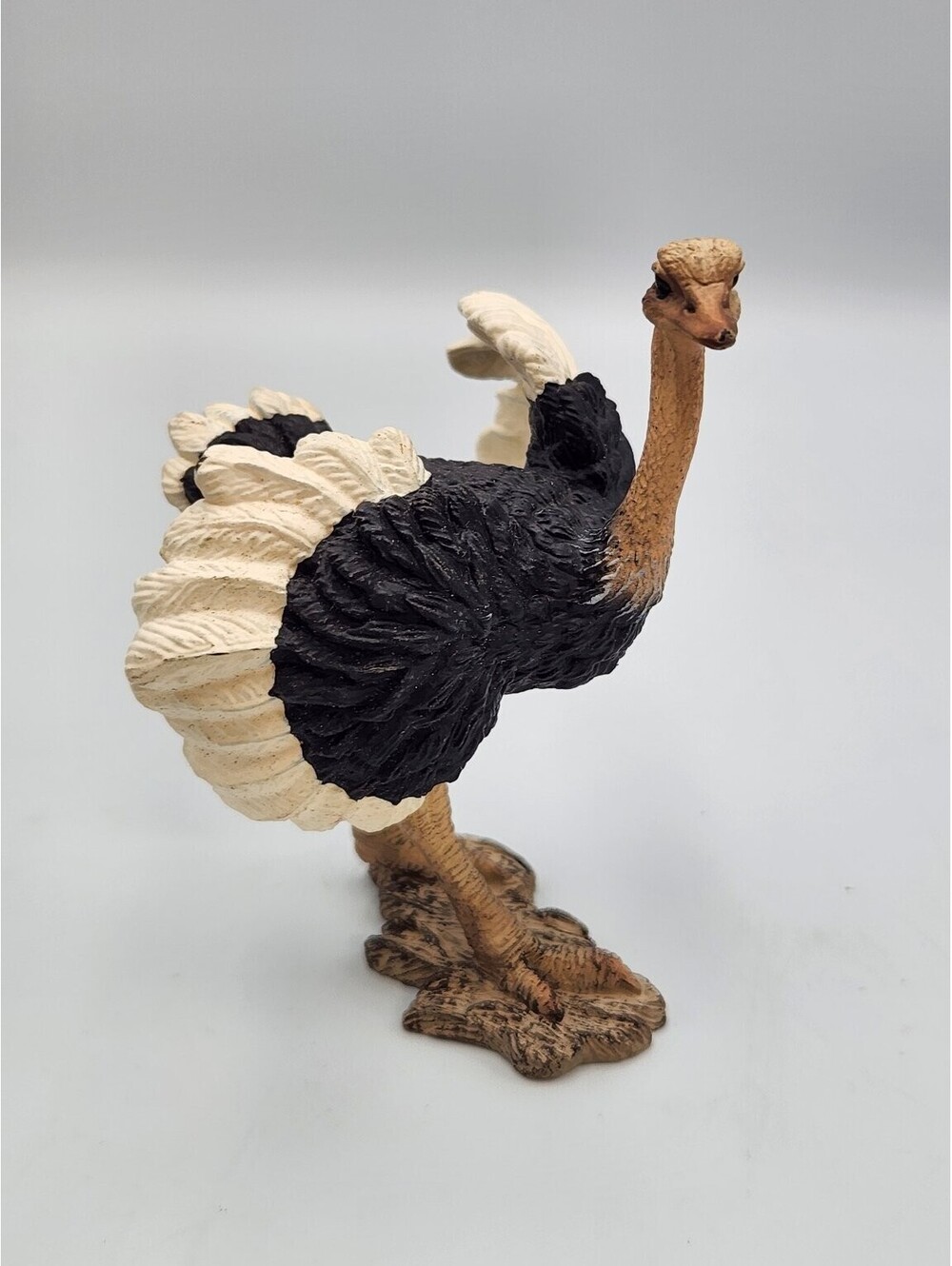 Schleich Ostrich Bird Figure Model 2009 Collectible Animal Figurine Safari Toy